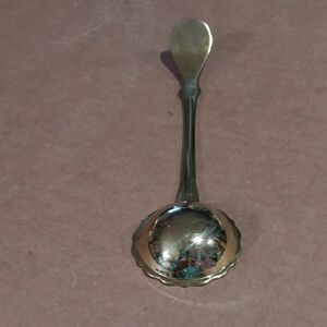 Elegant Gold Platted Candle Snuffer